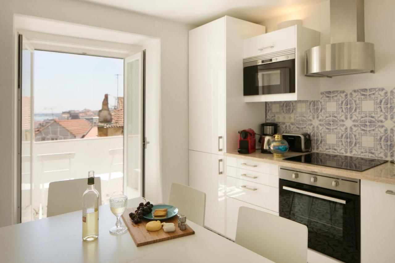 Apartamento Com Varanda No Centro De Lisboa, Ttl269 Luaran gambar